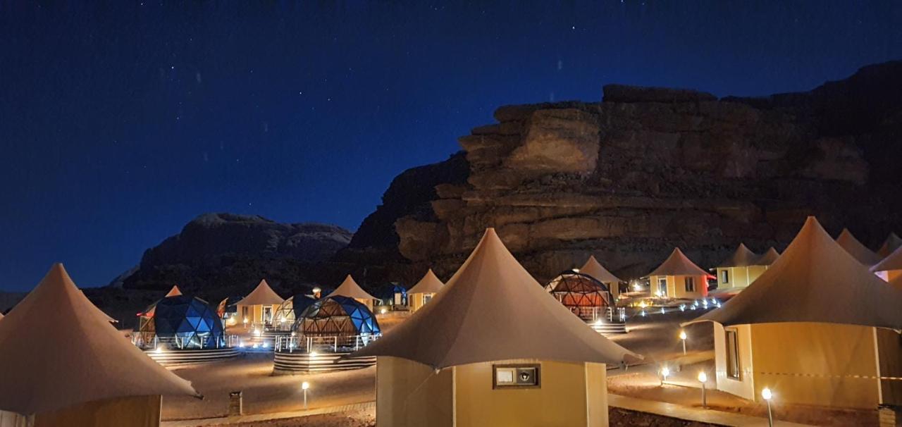 Memories Aicha Luxury Camp Hotel Wadi Rum Exterior foto